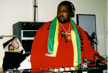 Afrika Bambaataa am 20.7. im FSK-Studio